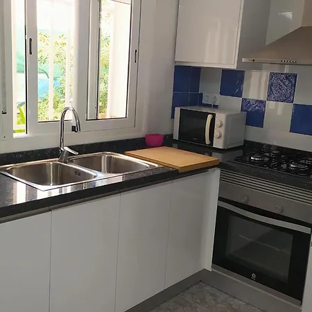 Apartment Attractive With Garden *